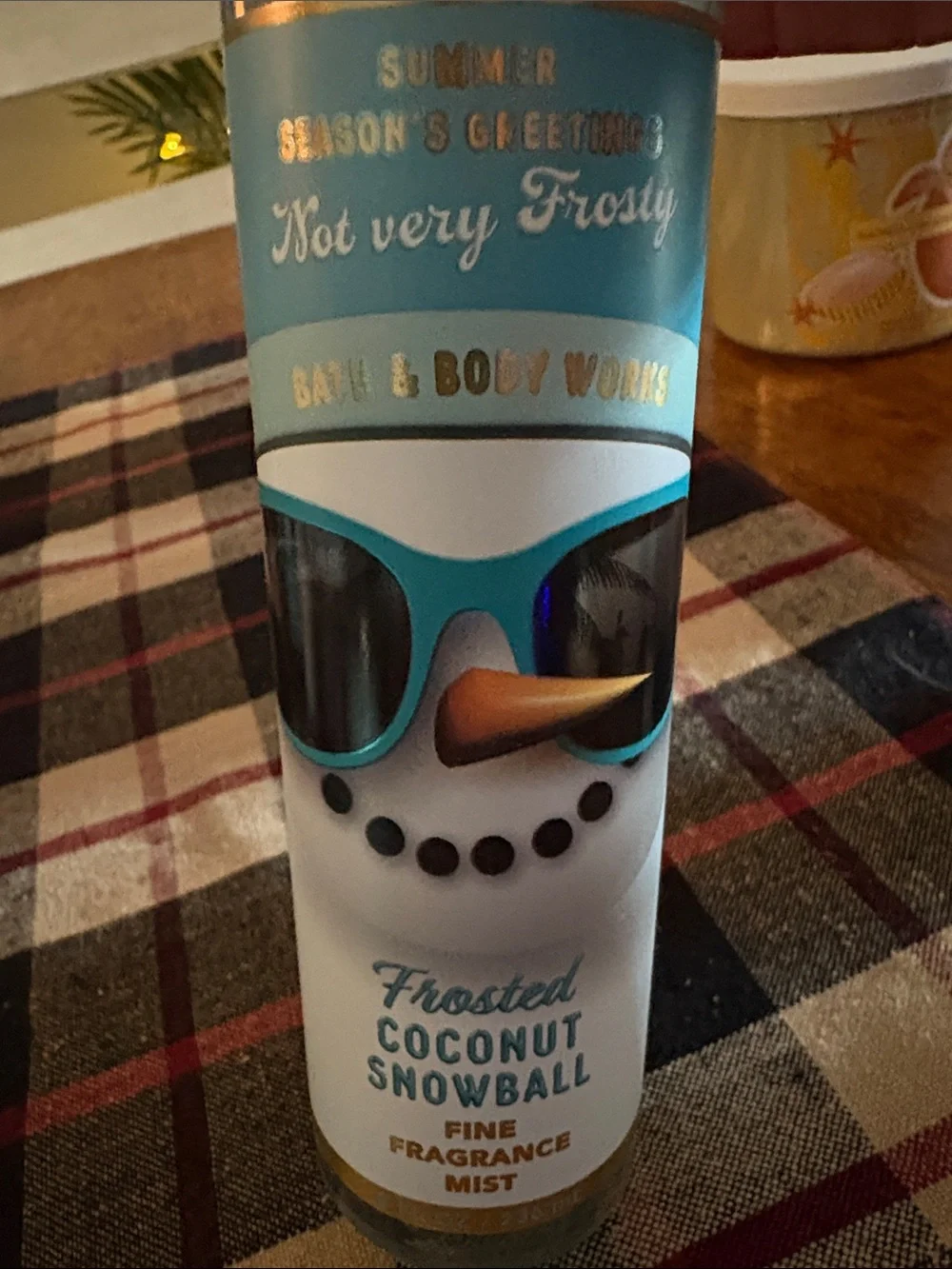 Nwt “Frosted Coconut Snowball” from B&B new summer seasons greetings